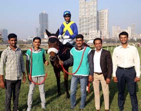 Trainer Pradeep Chouhan leading in Ultimo (Ajinkya up), winner of Ahmed I Rahimtoola Trophy at Mumbai on Thursday.