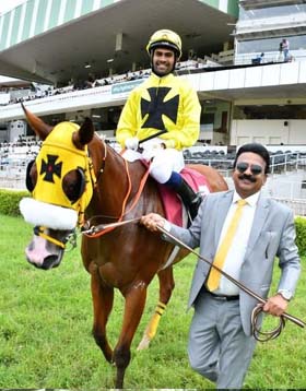 Trainer Anant Vatsalya leading in Imperia (Ajeet Kumar up), winner of Governor`s Cup at Hyderabad on Sunday.