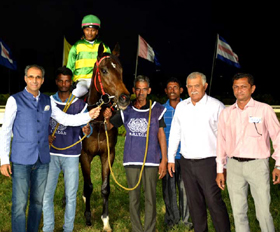 Trainer Dallas Todywalla leading in It`s My Time (Sandesh up), winner of J P Vazifdar Trophy at Mumbai on Sunday.